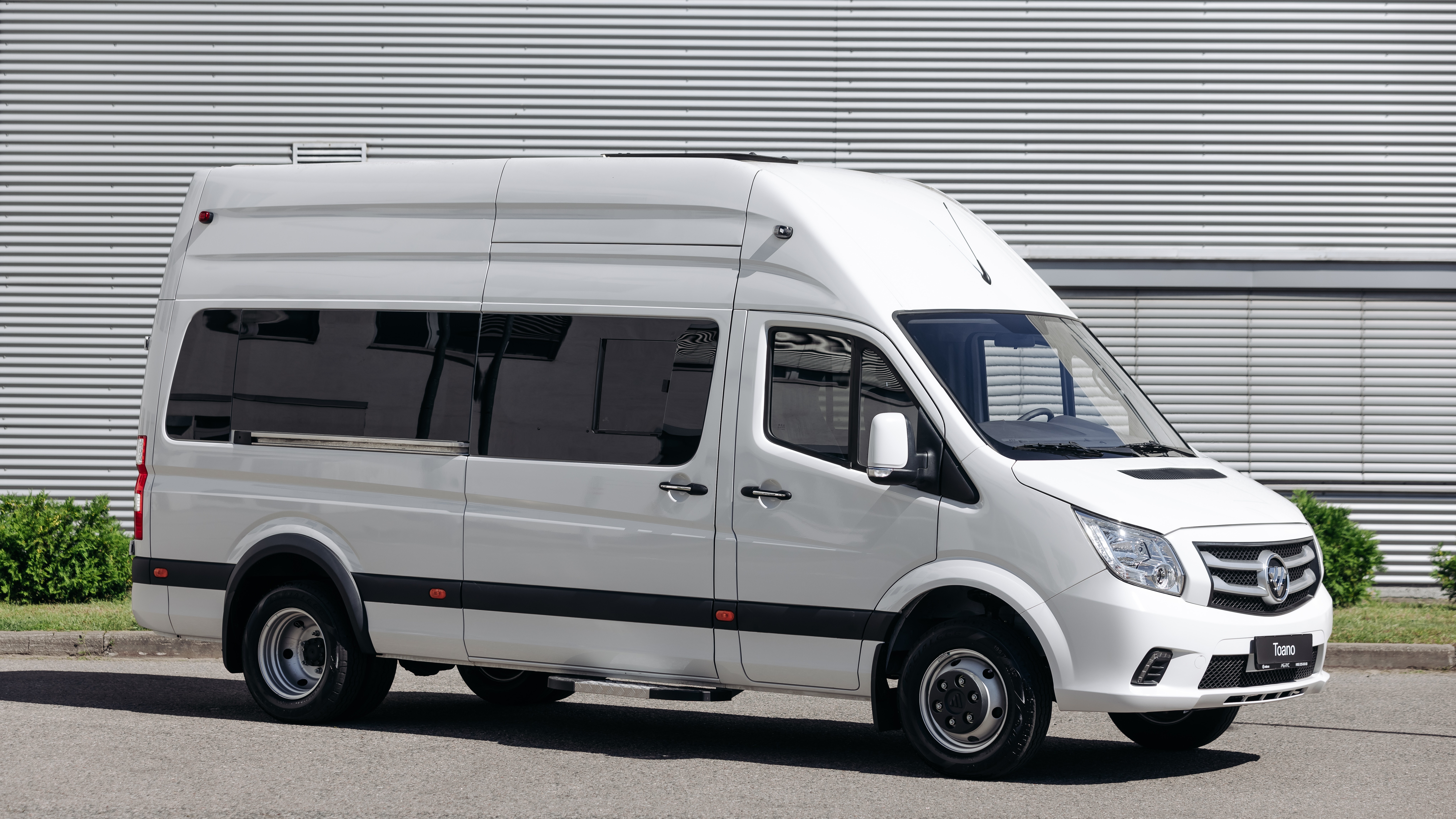 passenger-van-10